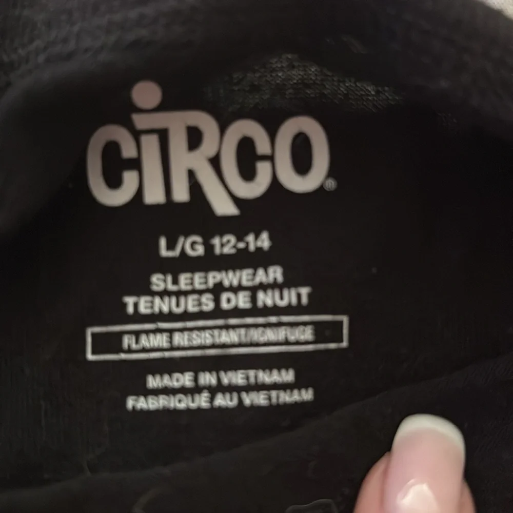 Boys Football Theme PJs. Size 12/14 Large - Picture 5 of 11